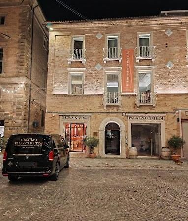 Palazzo Cortesi Macerata Exteriör bild
